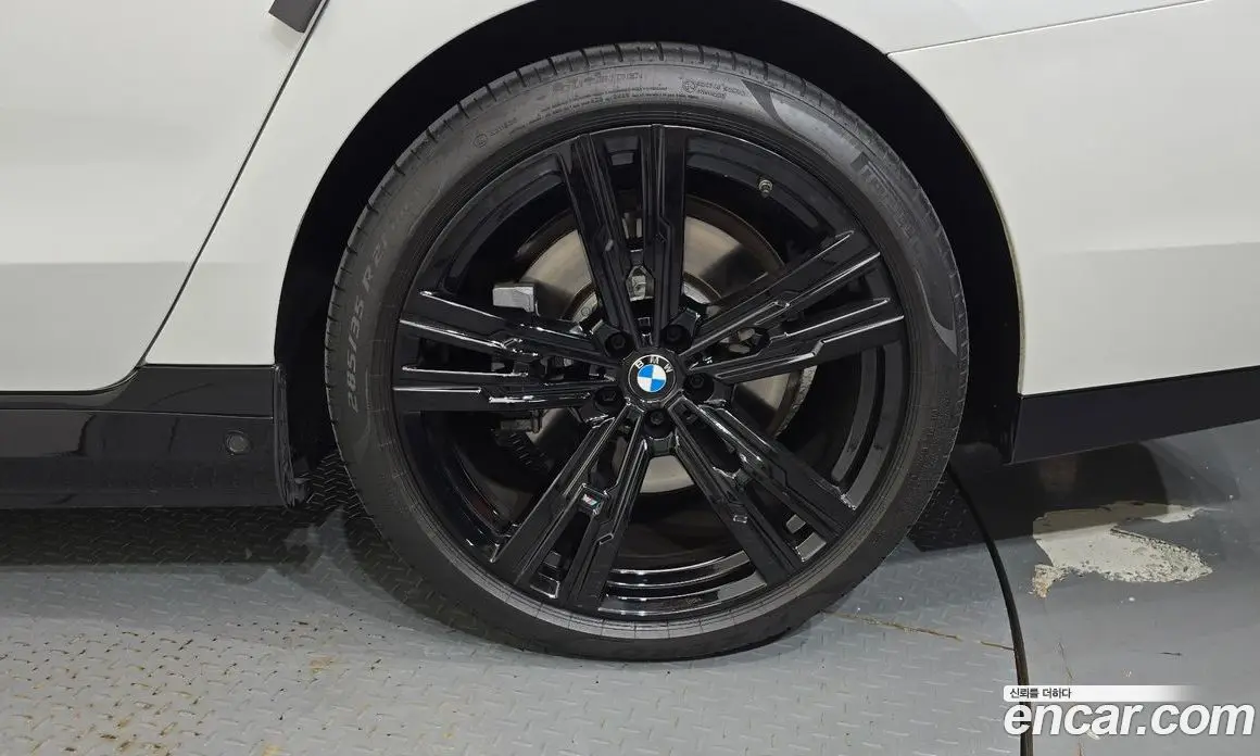 BMW i7 2025 0.3 АКПП, фото 7