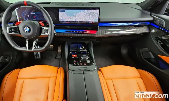 BMW M5, 2026, 4 055 км