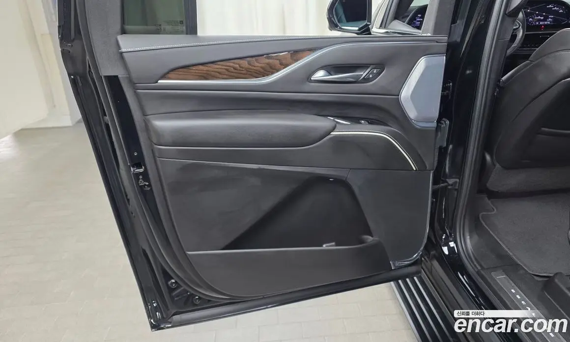 Cadillac Escalade 2024 6.2 АКПП, фото 14