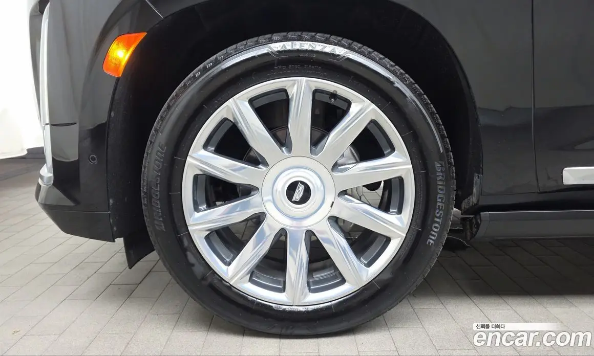 Cadillac Escalade 2024 6.2 АКПП, фото 4