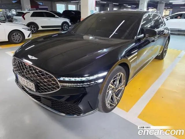 Genesis G90, 2023, 50 518 км