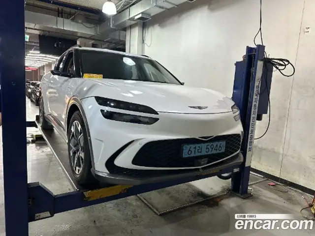 Genesis GV60, 2022, 125 206 км