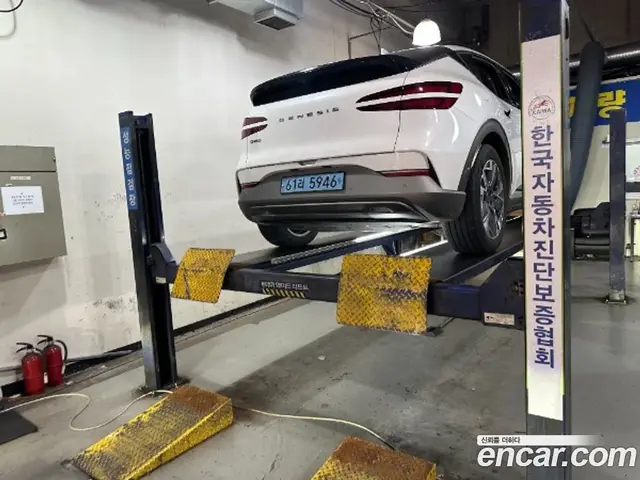 Genesis GV60 2022 АКПП, миниатюра 2 Genesis GV60 2022 АКПП, миниатюра 2