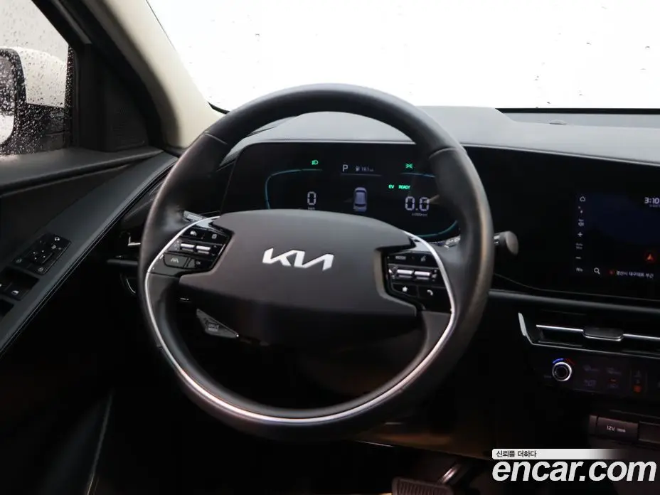 Kia Niro 2023 1.6 АКПП, фото 12