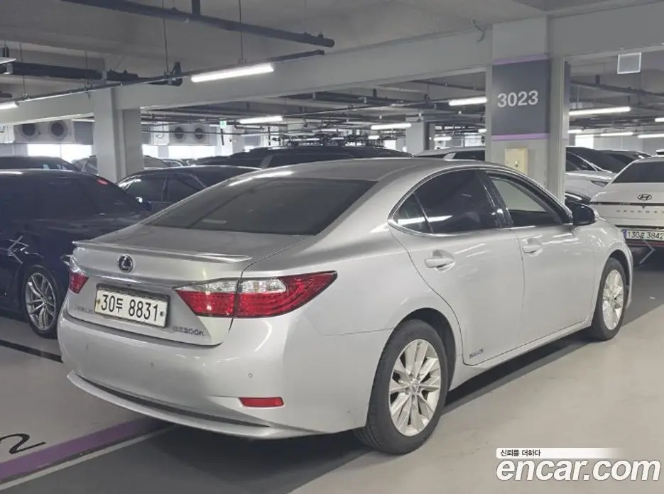 Lexus ES 2013 2.5 АКПП, фото 3 Lexus ES 2013 2.5 АКПП, фото 3