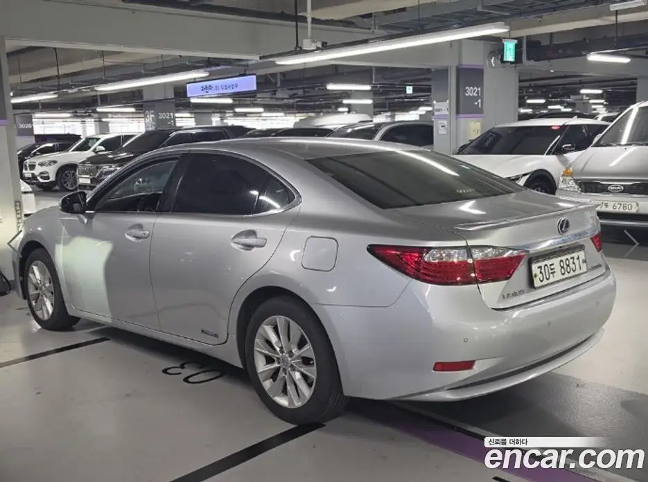 Lexus ES 2013 2.5 АКПП, фото 4 Lexus ES 2013 2.5 АКПП, фото 4