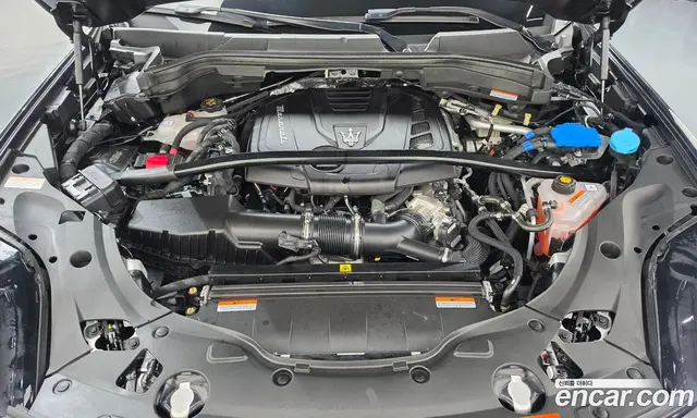 Maserati Grecale 2023 2.0 АКПП, миниатюра 6