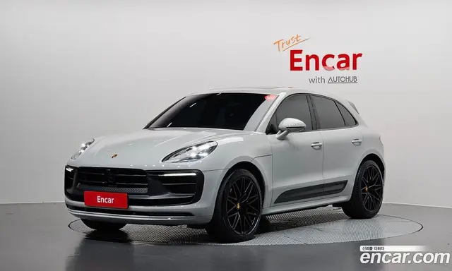 Porsche Macan, 2023, 28 165 км