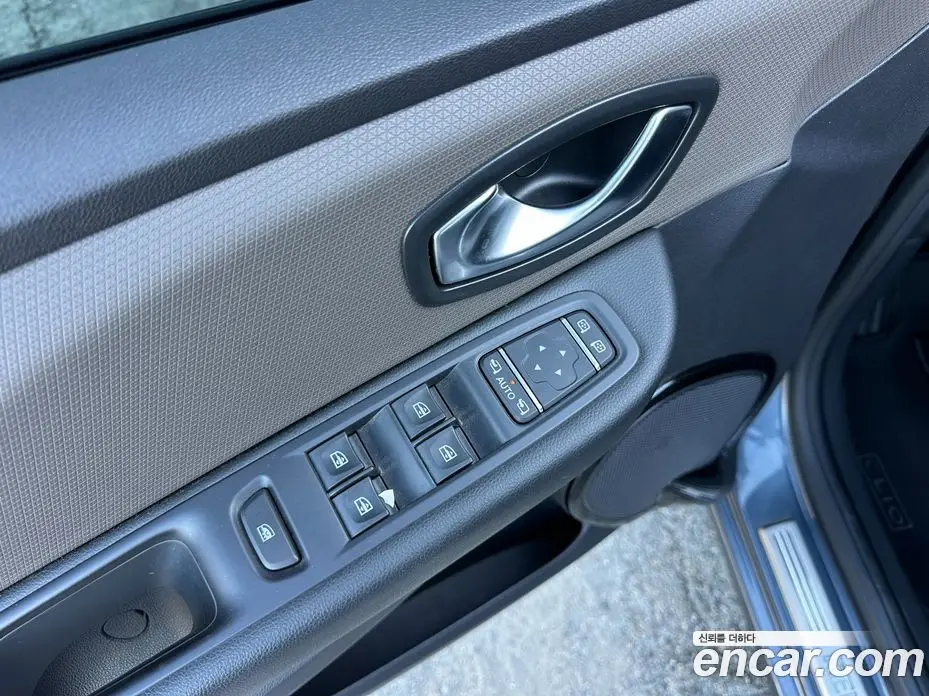 Renault (Samsung) Clio 2019 1.5 АКПП, фото 8 Renault (Samsung) Clio 2019 1.5 АКПП, фото 8