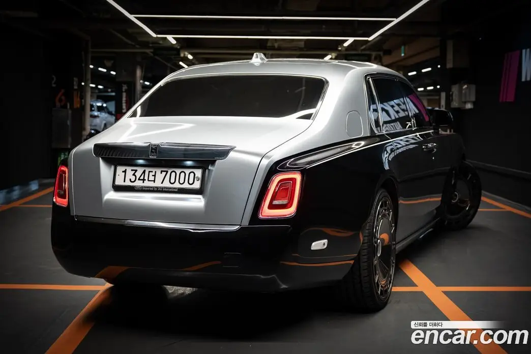 Rolls-Royce Phantom 2018 6.7 АКПП, фото 4