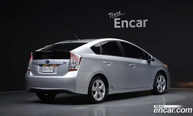 Toyota Prius 2010 1.8 АКПП, миниатюра 2
