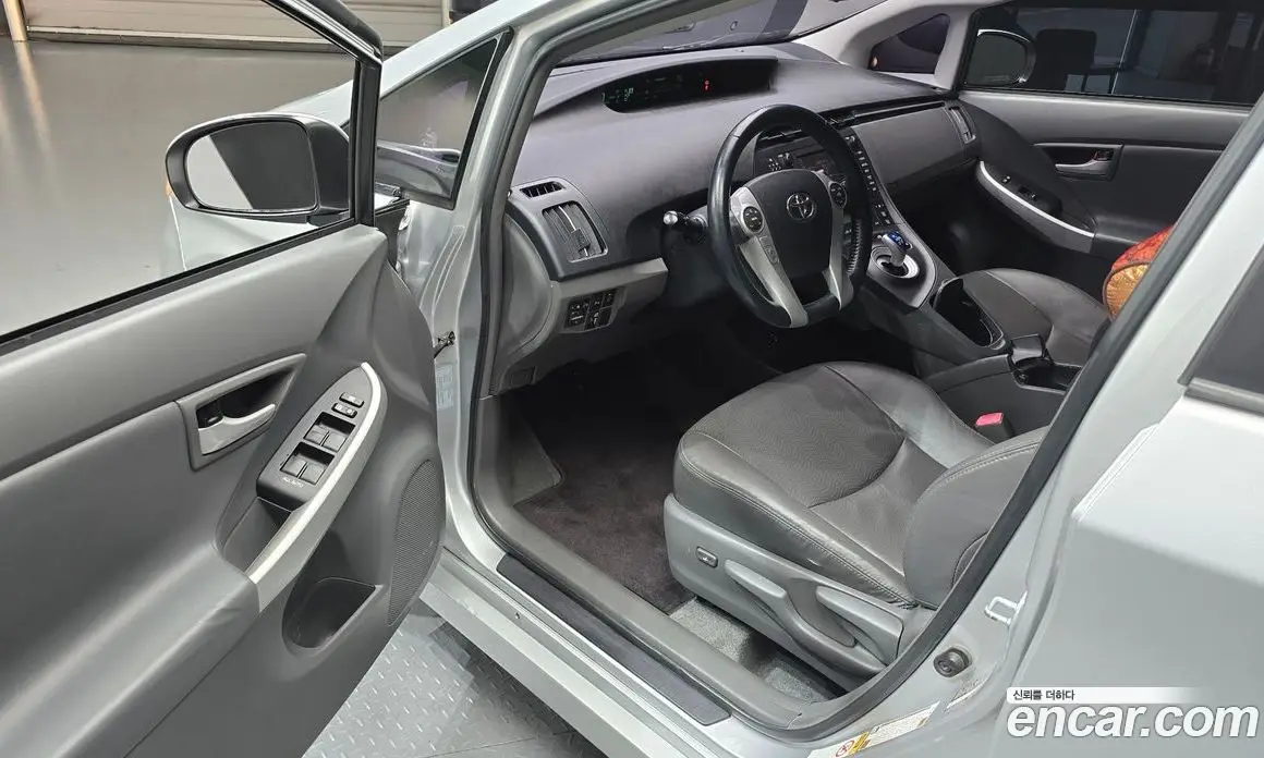 Toyota Prius 2010 1.8 АКПП, фото 10