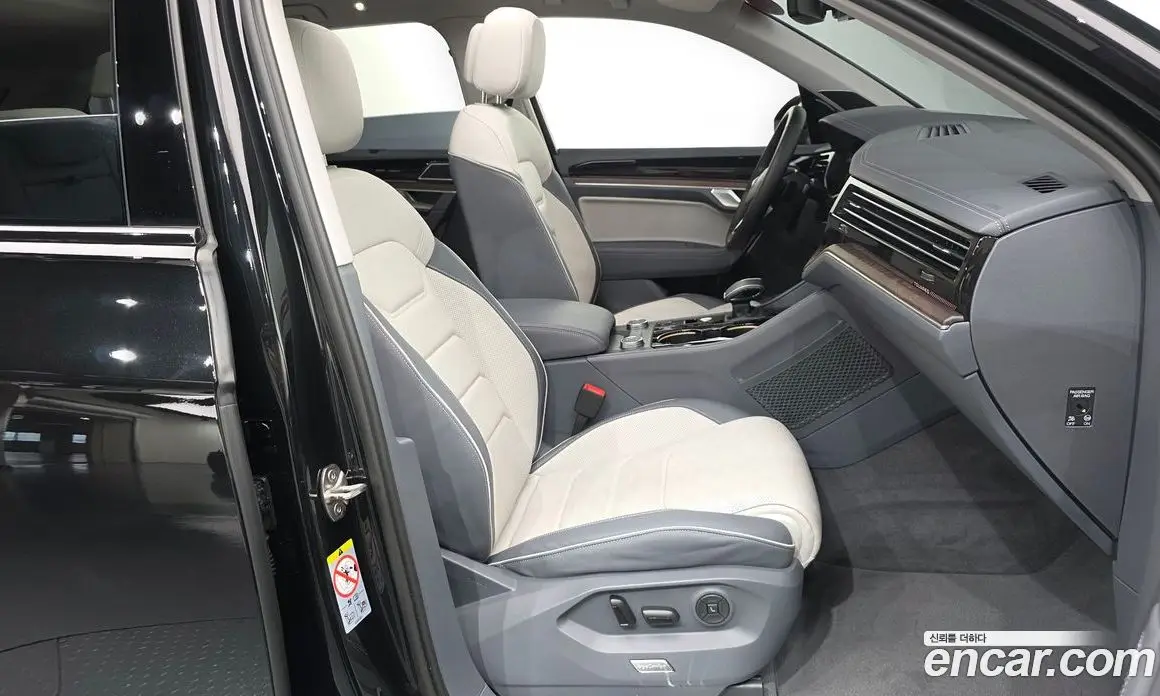 Volkswagen Touareg 2025 3.0 АКПП, фото 11