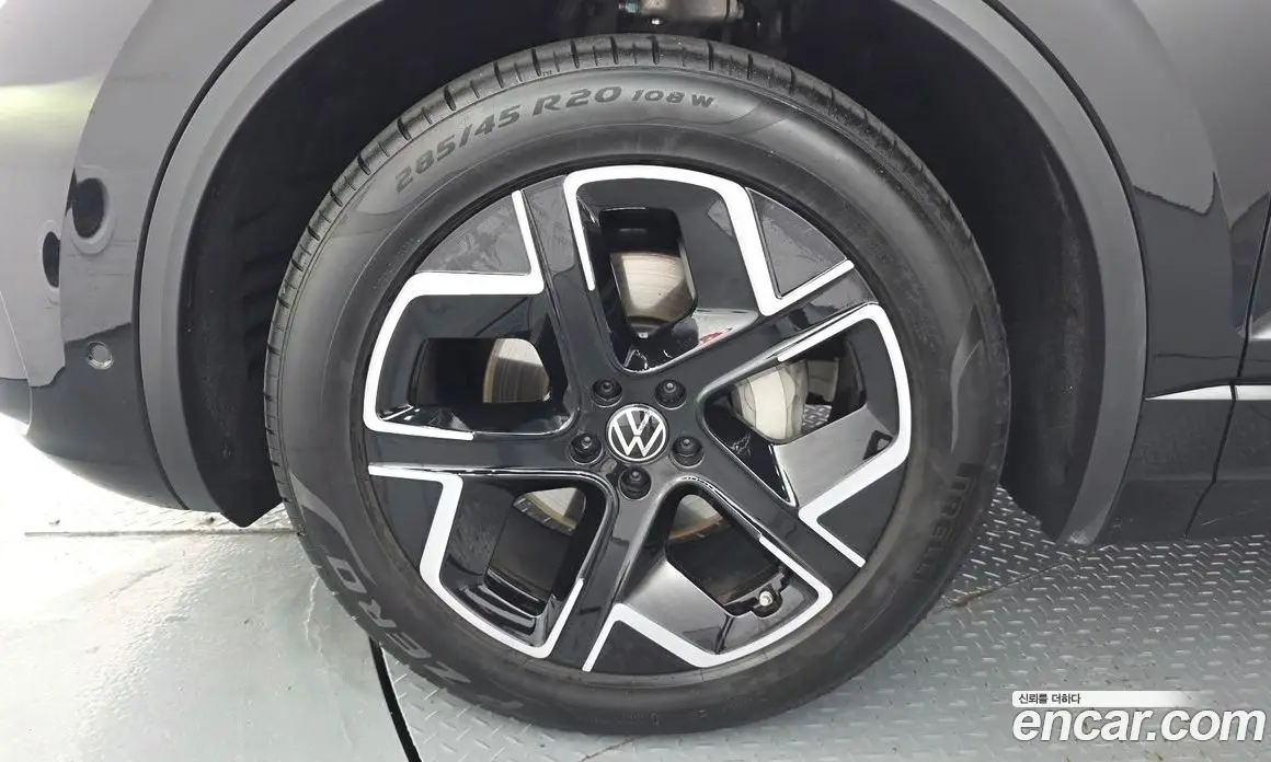Volkswagen Touareg 2025 3.0 АКПП, фото 5