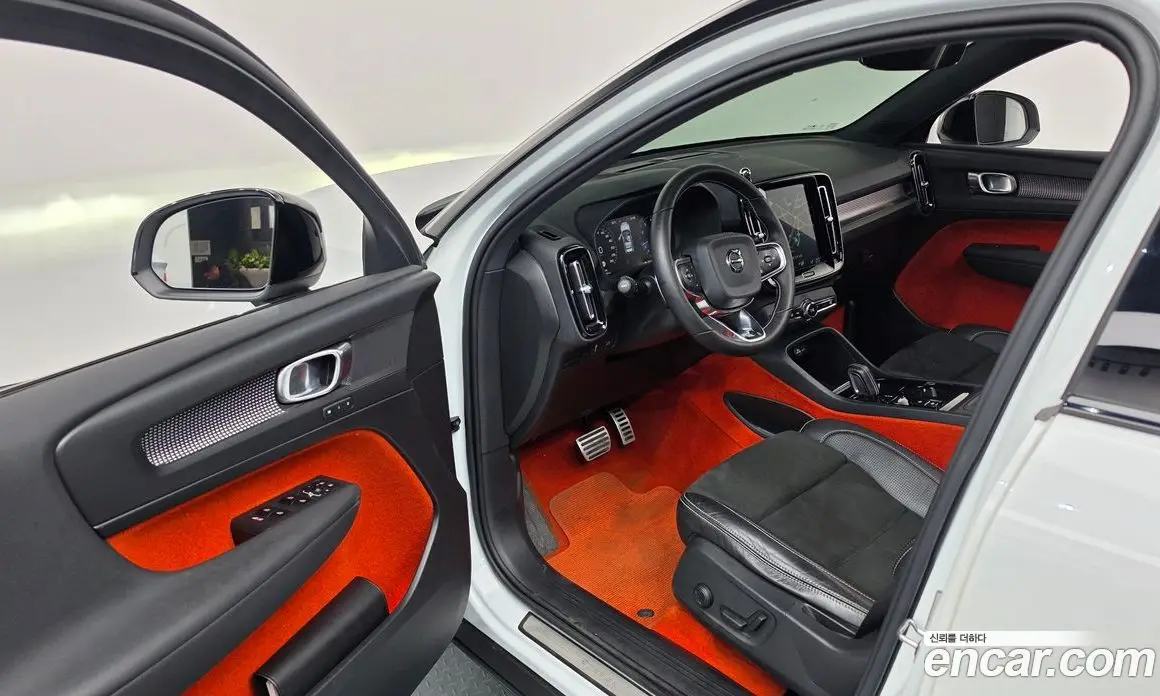 Volvo XC40 2018 2.0 АКПП, фото 13