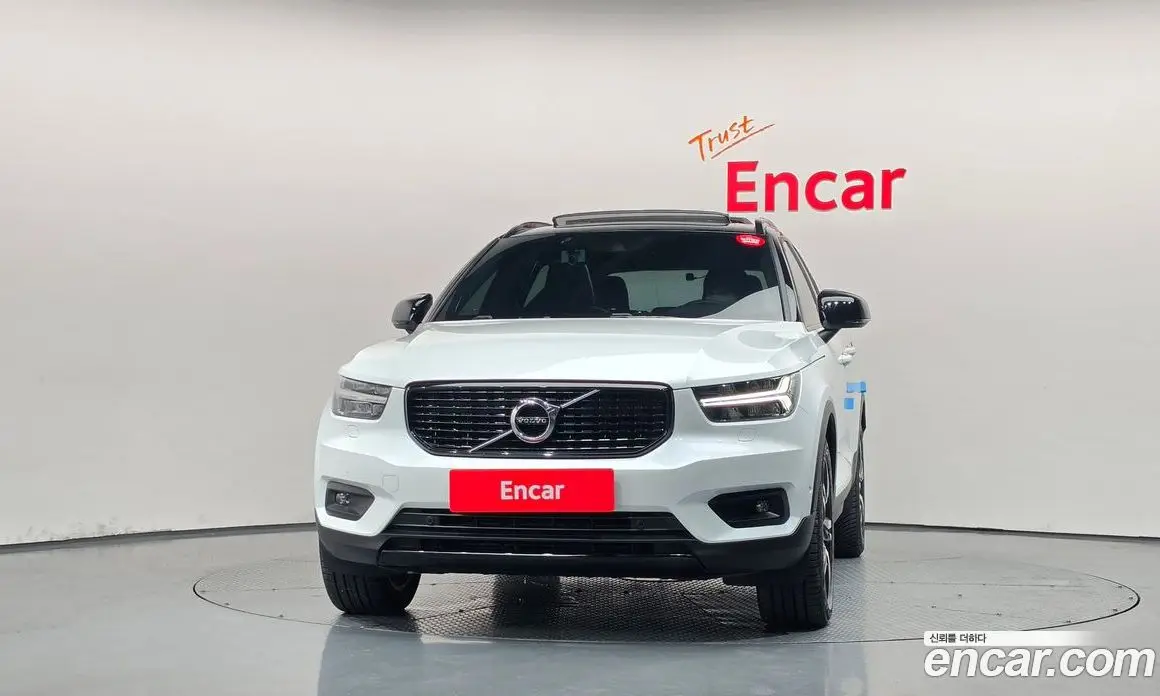 Volvo XC40 2018 2.0 АКПП, фото 3