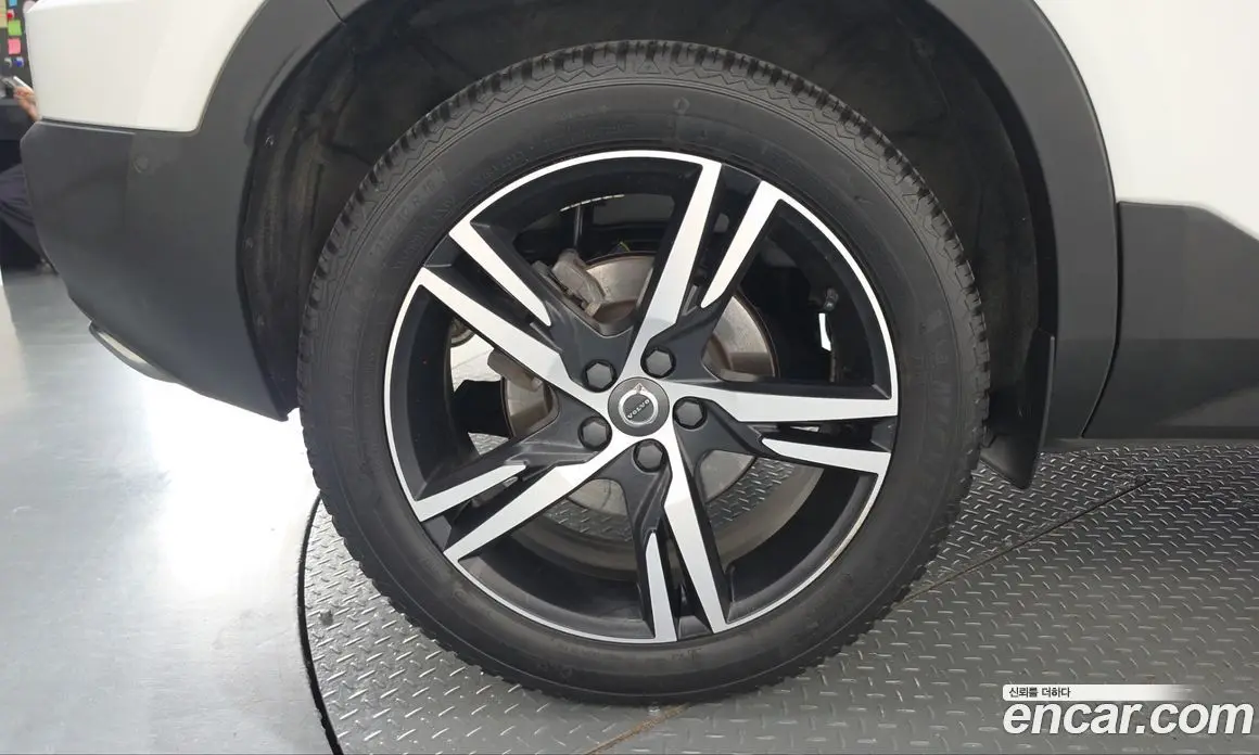 Volvo XC40 2018 2.0 АКПП, фото 5