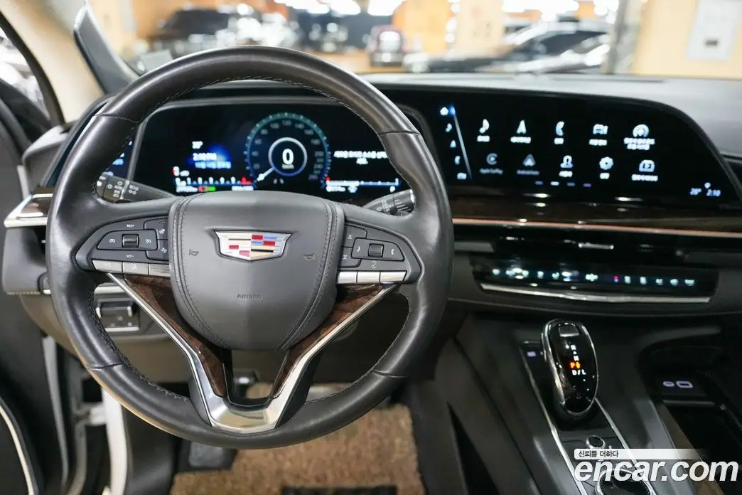 Cadillac Escalade 2023 6.2 АКПП, фото 14