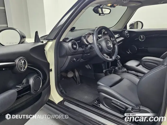 Mini Cooper 2016 1.5 АКПП, миниатюра 11