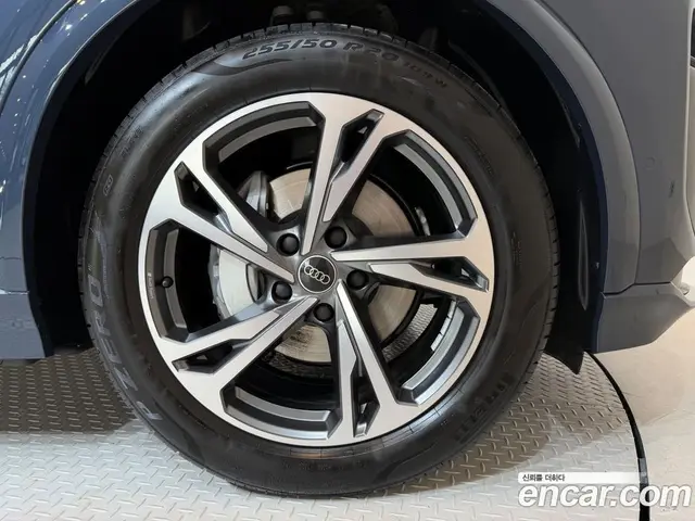 Audi Q6 e-tron 2026 0.3 АКПП, миниатюра 5