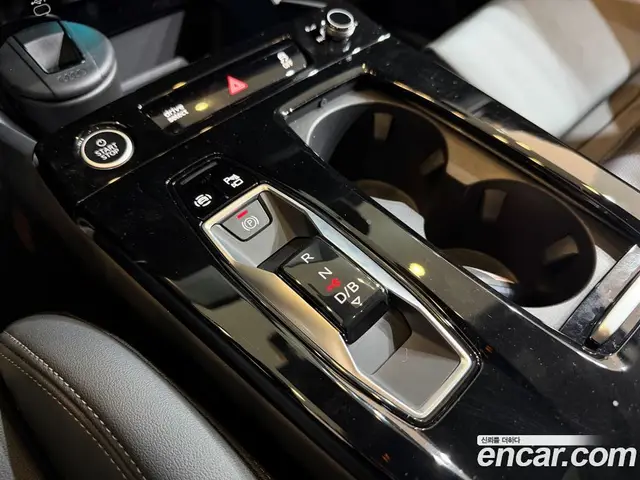 Audi Q6 e-tron 2026 0.3 АКПП, миниатюра 9