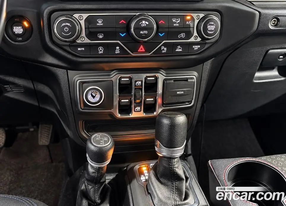 Jeep Wrangler 2021 2.0 АКПП, фото 9 Jeep Wrangler 2021 2.0 АКПП, фото 9