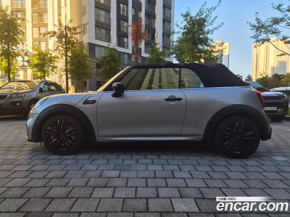 Mini Cooper Convertible 2023 2.0 АКПП, фото 5 Mini Cooper Convertible 2023 2.0 АКПП, фото 5