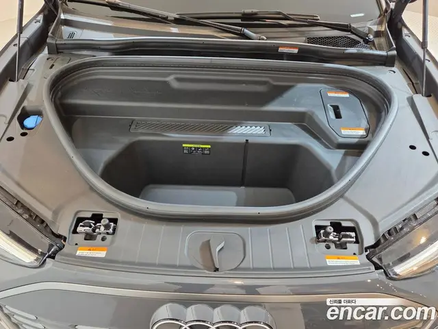 Audi Q6 e-tron 2025 0.2 АКПП, миниатюра 6