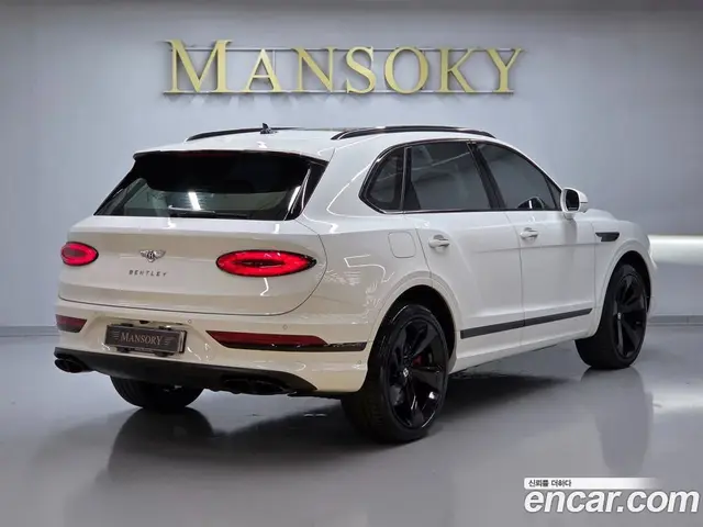 Bentley Bentayga 2024 4.0 АКПП, миниатюра 2 Bentley Bentayga 2024 4.0 АКПП, миниатюра 2