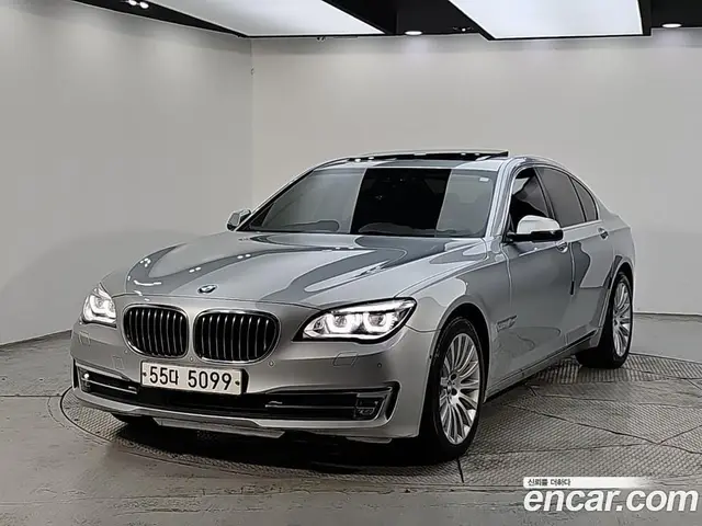 BMW 7 серия, 2014, 120 443 км