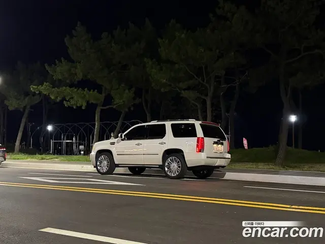 Cadillac Escalade 2008 6.2 АКПП, миниатюра 5