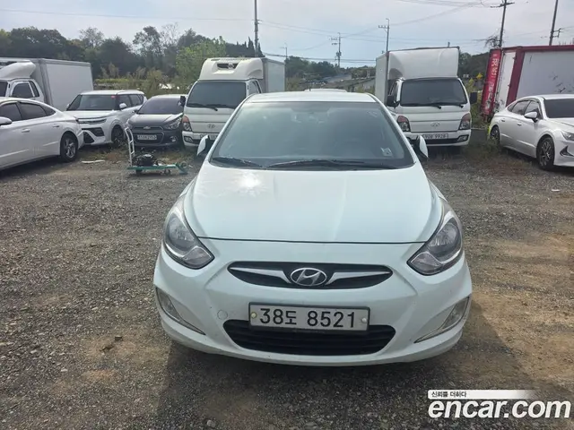 Hyundai Accent, 2012, 235 000 км