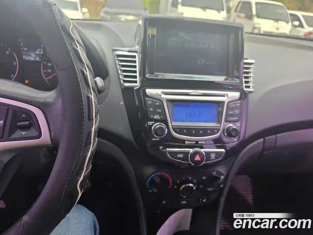 Hyundai Accent 2012 1.6 МКПП, миниатюра 12
