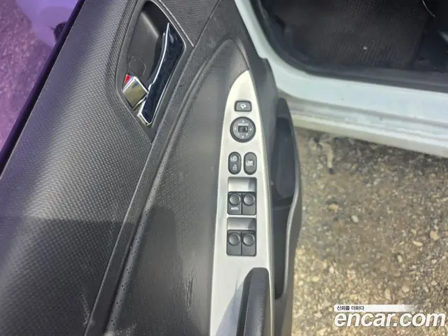 Hyundai Accent 2012 1.6 МКПП, миниатюра 9