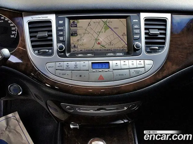 Hyundai Genesis 2010 3.8 АКПП, миниатюра 10