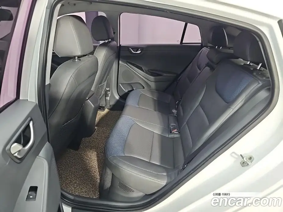 Hyundai Ioniq 2016 1.6 АКПП, фото 12 Hyundai Ioniq 2016 1.6 АКПП, фото 12