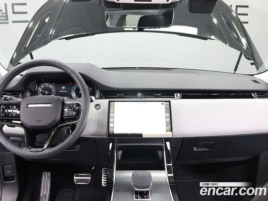 Land Rover Range Rover Evoque 2025 2.0 АКПП, фото 13
