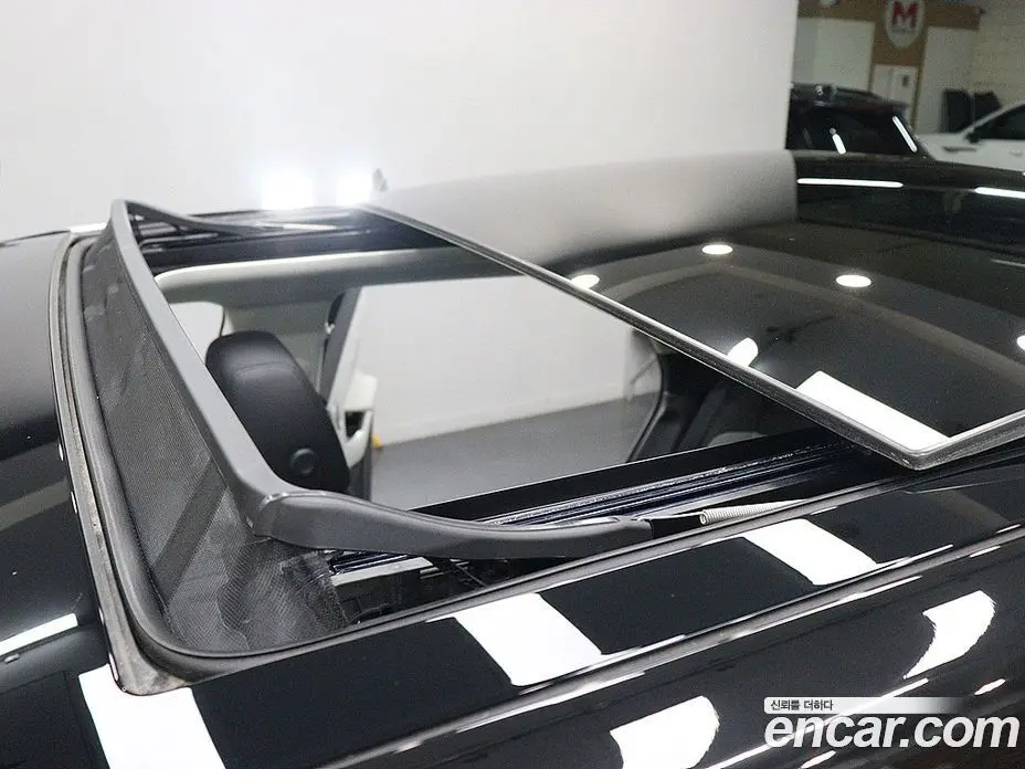 Land Rover Range Rover Evoque 2025 2.0 АКПП, фото 17