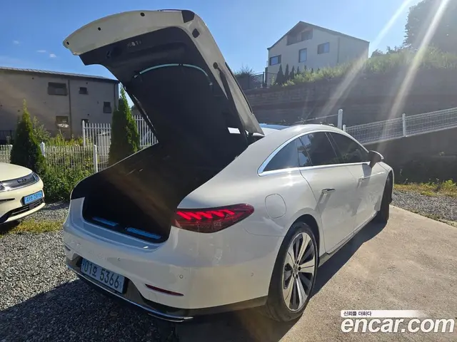Mercedes-Benz EQS 2023 0.5 АКПП, миниатюра 6
