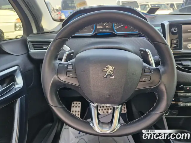 Peugeot 2008 2015 1.6 АКПП, миниатюра 12