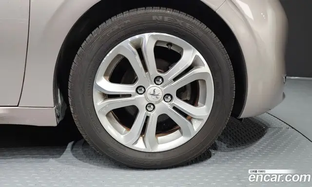 Peugeot 208 2013 1.6 АКПП, миниатюра 5