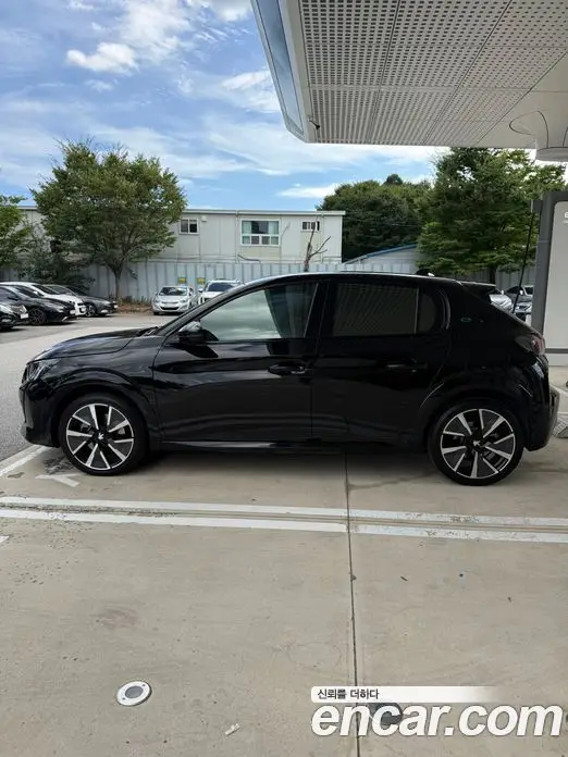 Peugeot 208 2022 АКПП, миниатюра 6 Peugeot 208 2022 АКПП, миниатюра 6