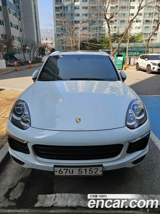 Porsche Cayenne, 2015, 165 900 км