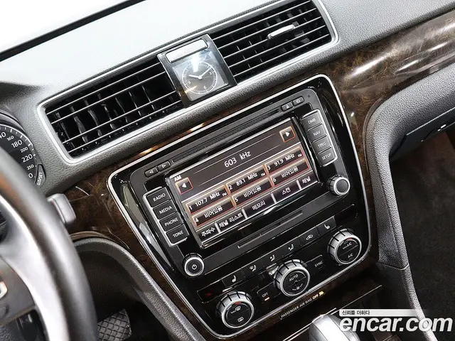 Volkswagen Passat 2015 1.8 АКПП, миниатюра 8