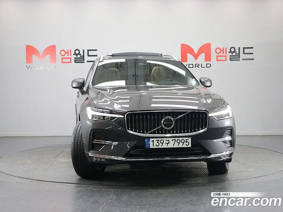 Volvo XC60 2024 2.0 АКПП, фото 3