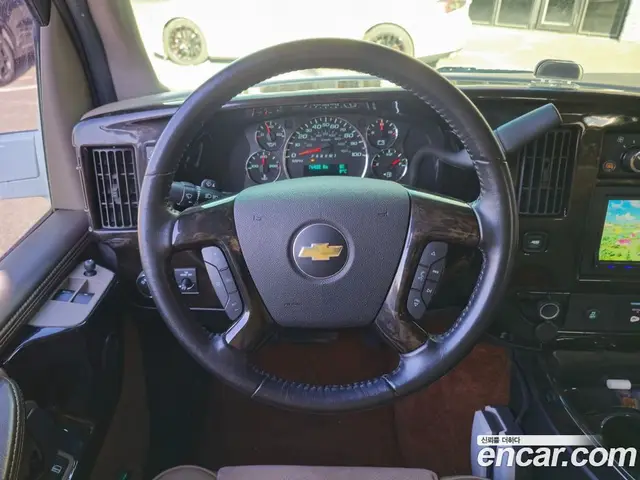 Chevrolet Express Van 2015 6.0 АКПП, миниатюра 11