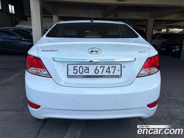 Hyundai Accent 2011 1.6 АКПП, миниатюра 4