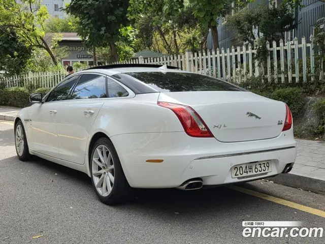 Jaguar XJ 2015 3.0 АКПП, миниатюра 2