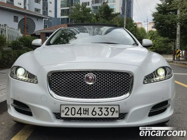 Jaguar XJ 2015 3.0 АКПП, миниатюра 3