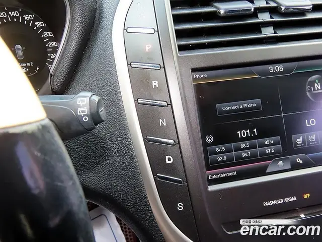 Lincoln MKC 2014 2.0 АКПП, миниатюра 10 Lincoln MKC 2014 2.0 АКПП, миниатюра 10